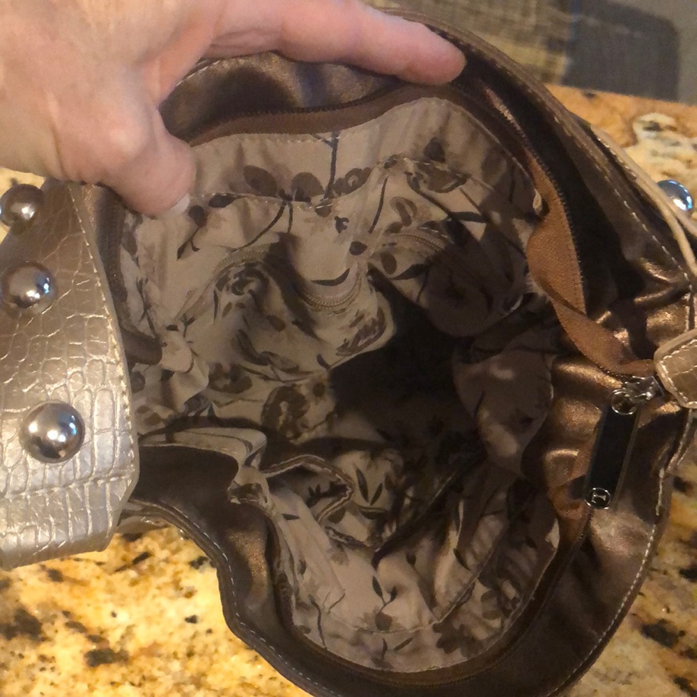 Purse - Picture 2 of 3